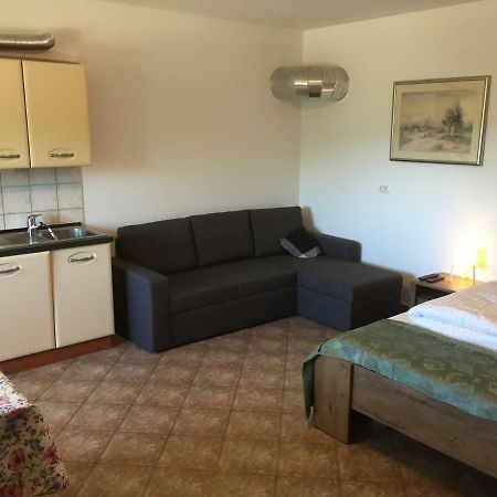 Apartma Valmarin Daire Spodnje Skofije Dış mekan fotoğraf
